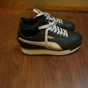 Puma sneakers